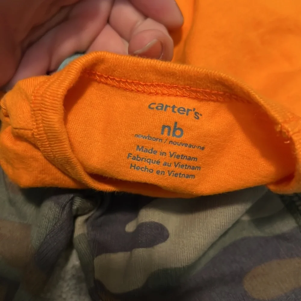 Carters NewBorn Lot (B-3) - Picture 7 of 11